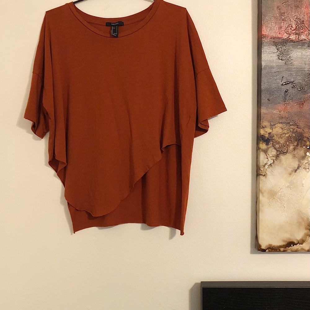 asymmetrical crop top tee